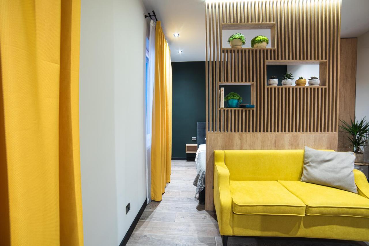 אוזהורוד Luxury Apartments Petofi מראה חיצוני תמונה