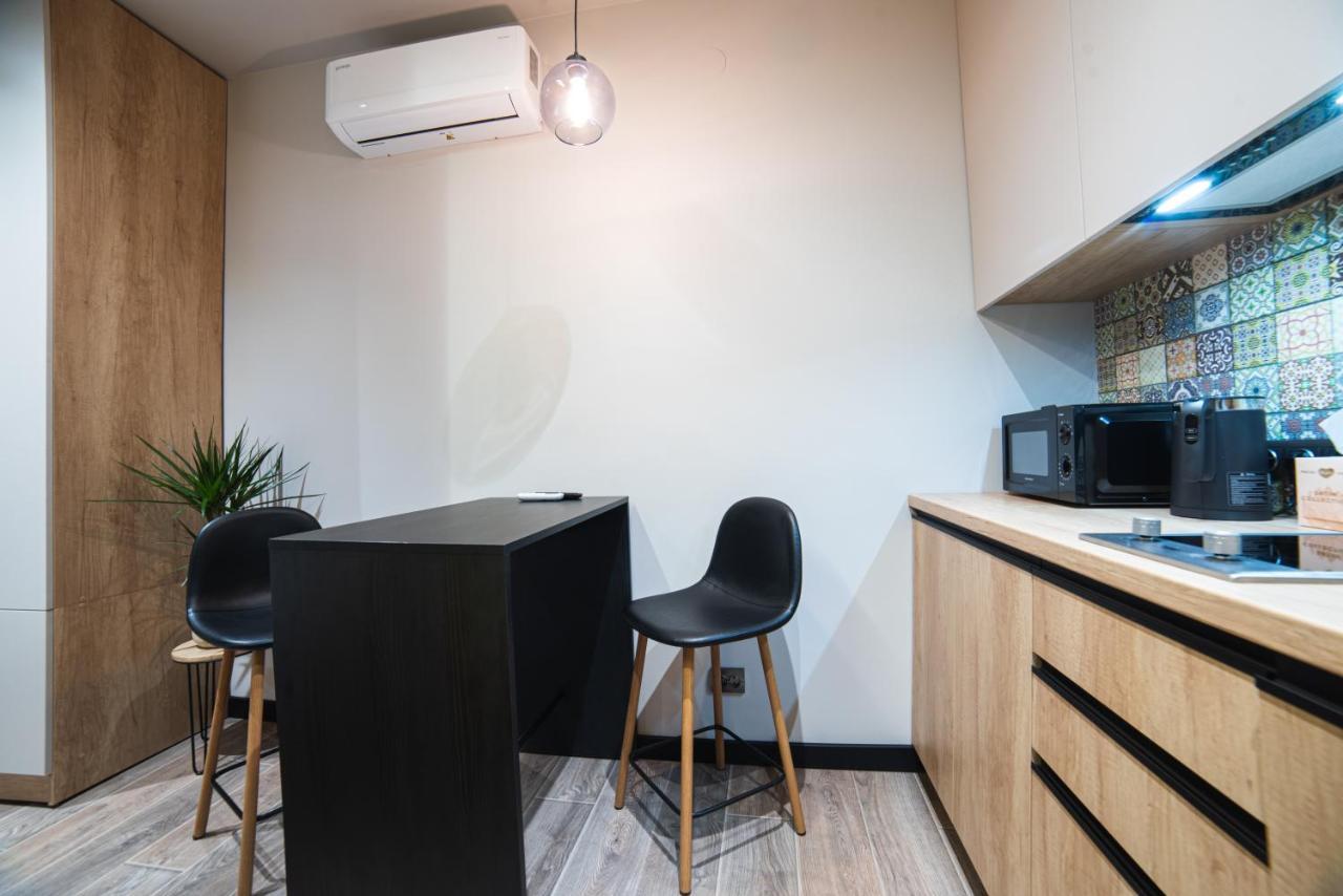 אוזהורוד Luxury Apartments Petofi מראה חיצוני תמונה