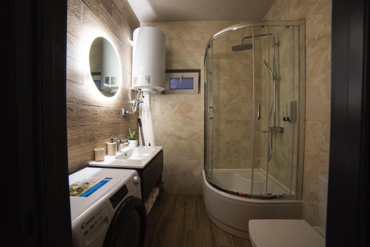 אוזהורוד Luxury Apartments Petofi מראה חיצוני תמונה
