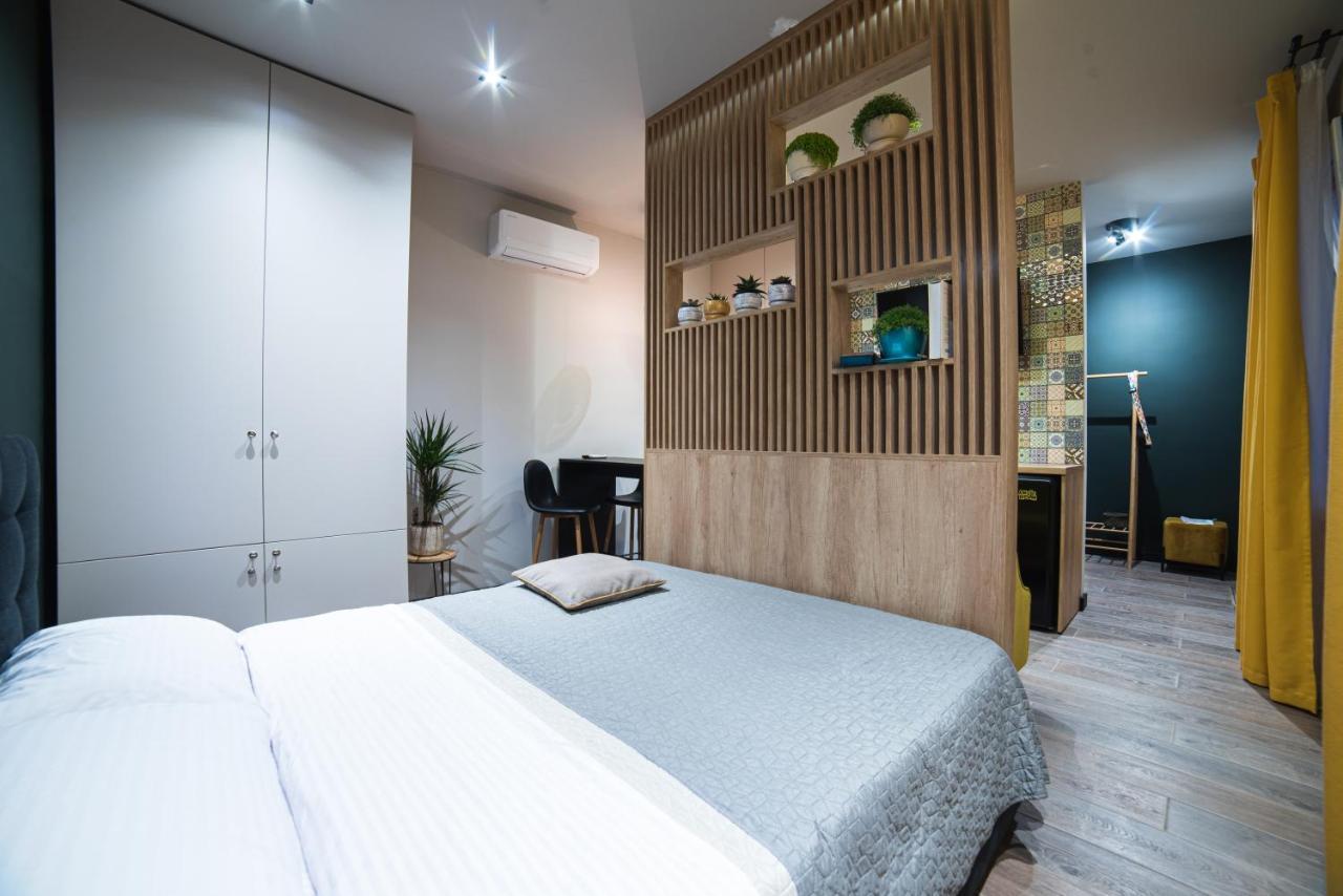 אוזהורוד Luxury Apartments Petofi מראה חיצוני תמונה