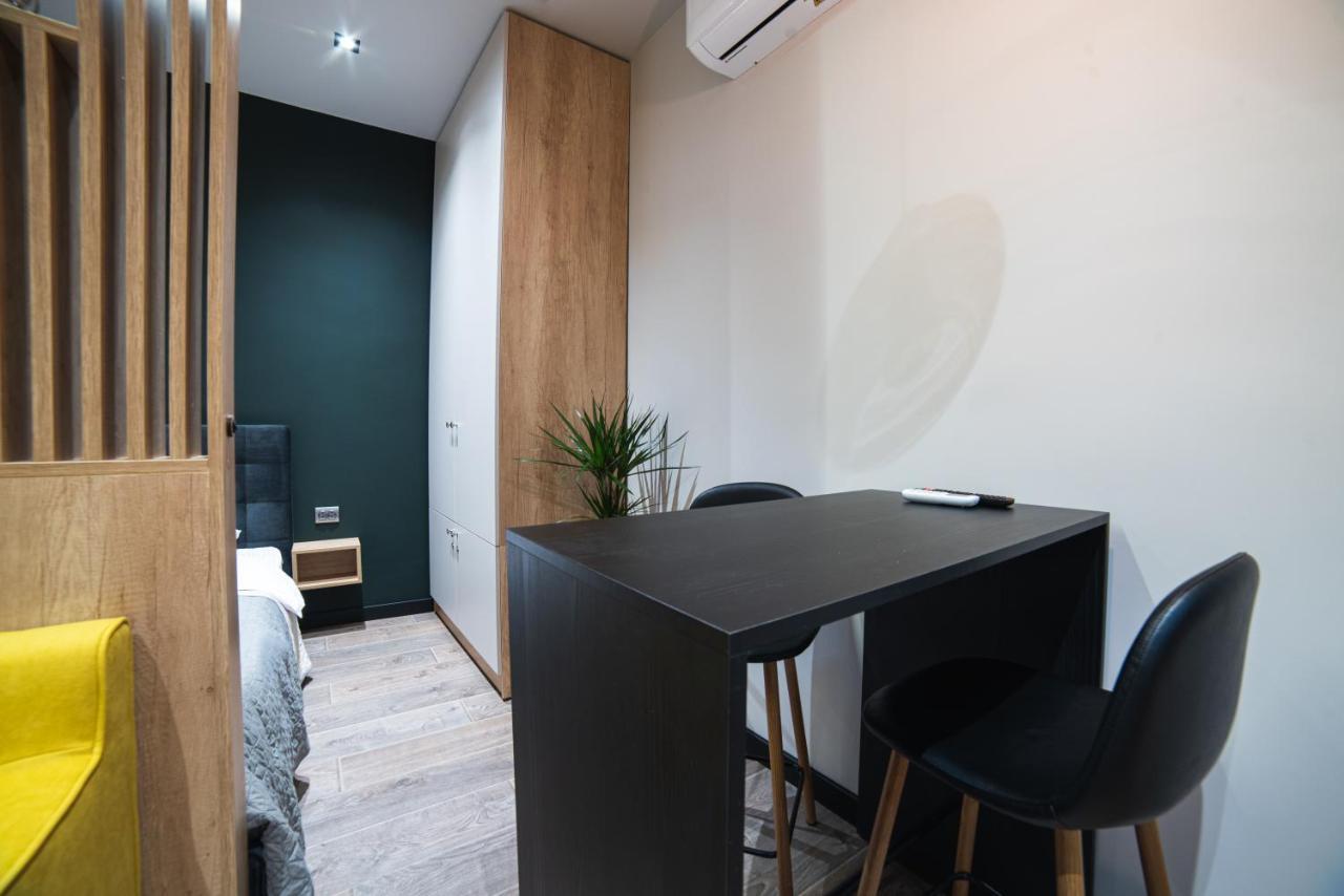 אוזהורוד Luxury Apartments Petofi מראה חיצוני תמונה