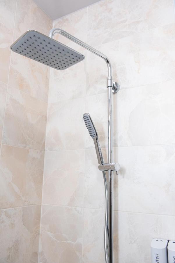 אוזהורוד Luxury Apartments Petofi מראה חיצוני תמונה